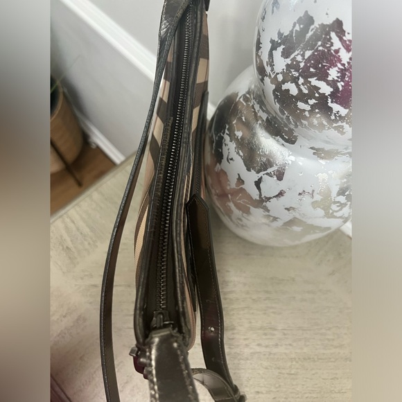 Burberry Crossbody - Picture 10 of 11